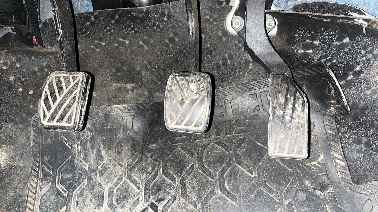 Used 2011 Maruti Suzuki Swift VXi Petrol Manual interior PEDALS VIEW