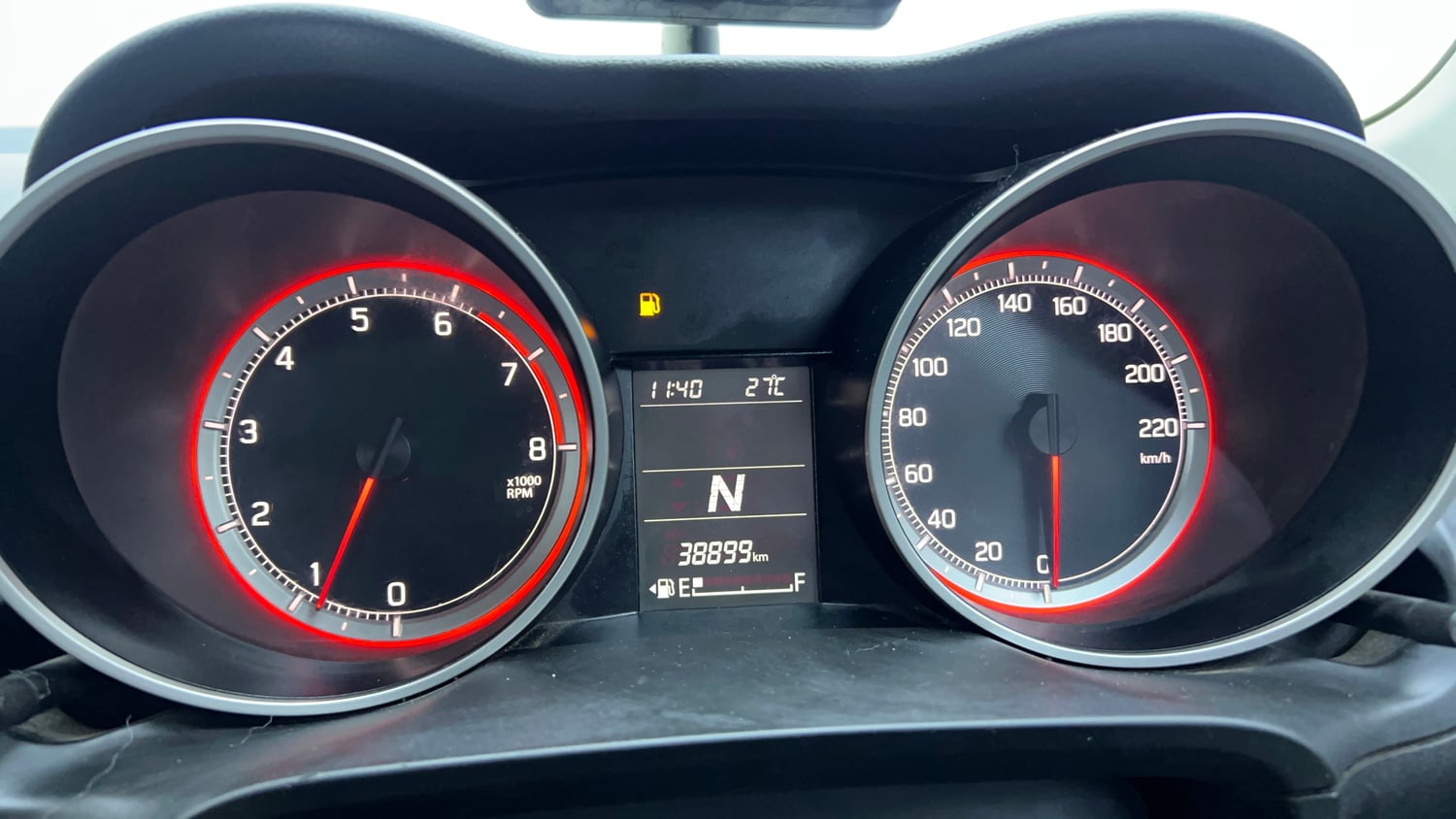 Used 2018 Maruti Suzuki Swift VXi AMT Petrol Automatic interior CLUSTERMETER VIEW
