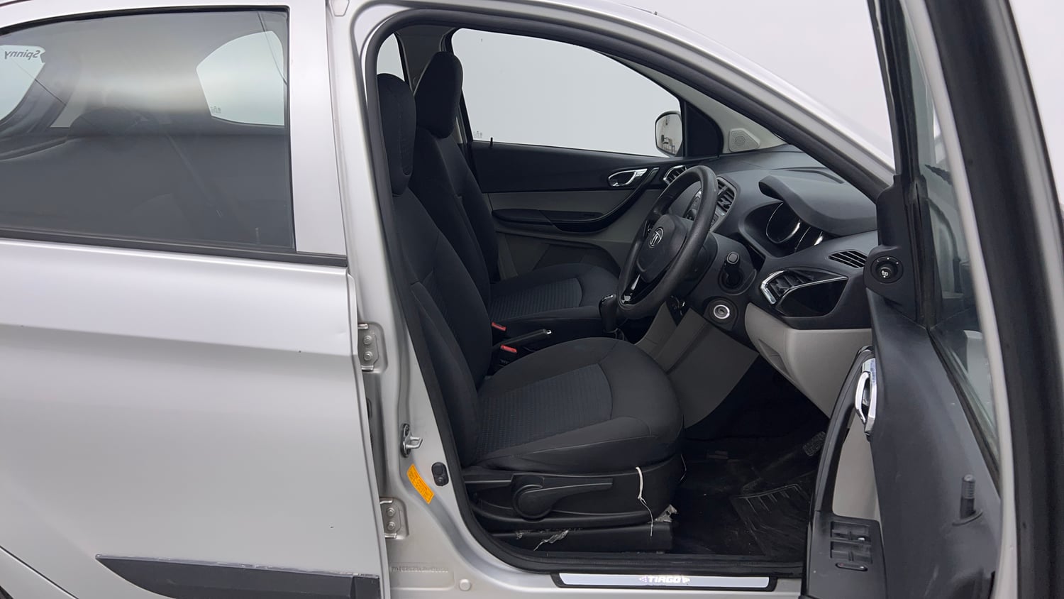 Used 2019 Tata Tiago Revotron XZ w/o Alloy Petrol Manual interior RIGHT SIDE FRONT DOOR CABIN VIEW