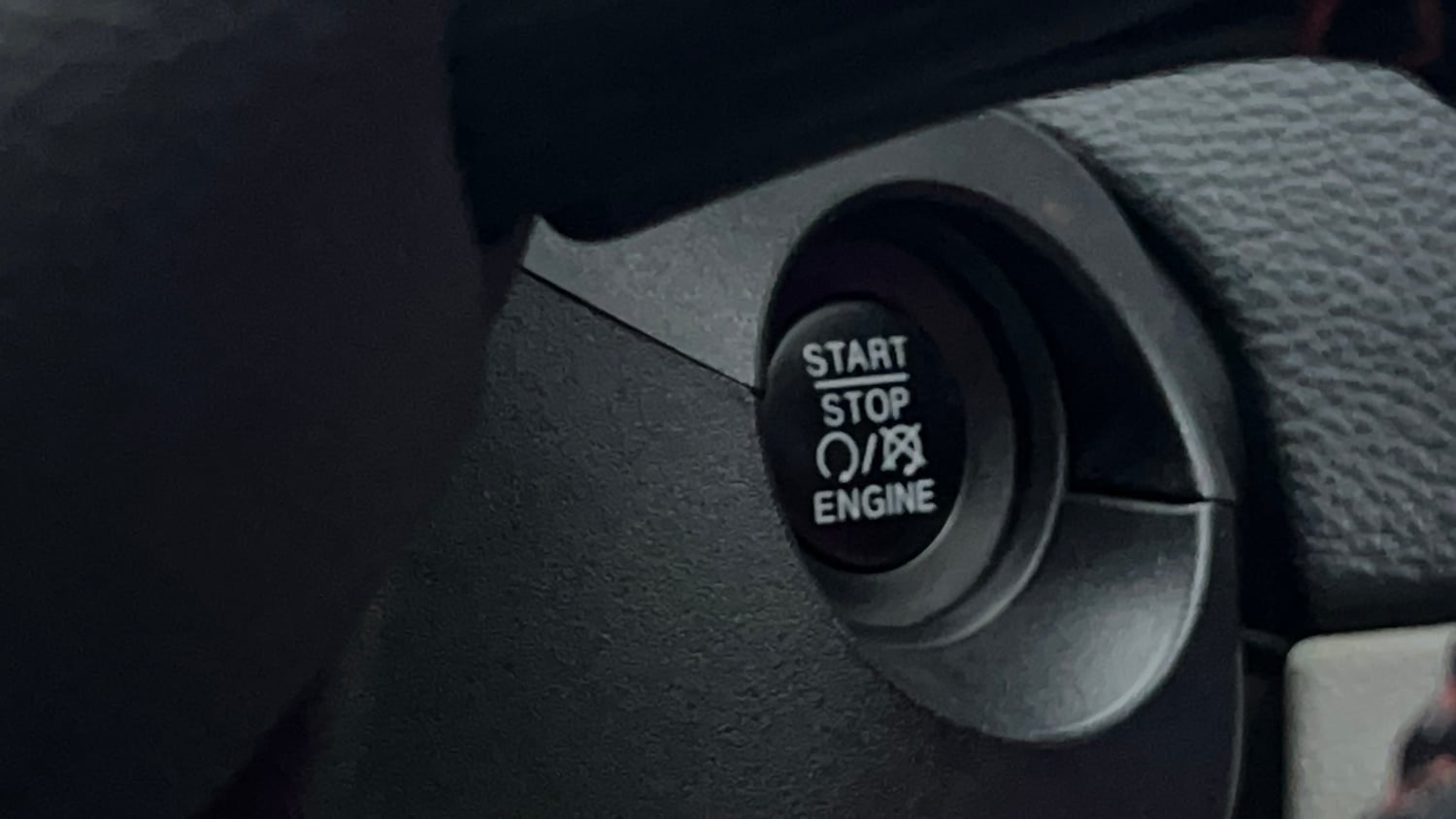 Used 2019 Jeep Compass Limited Plus Petrol AT Petrol Automatic top_features Keyless start