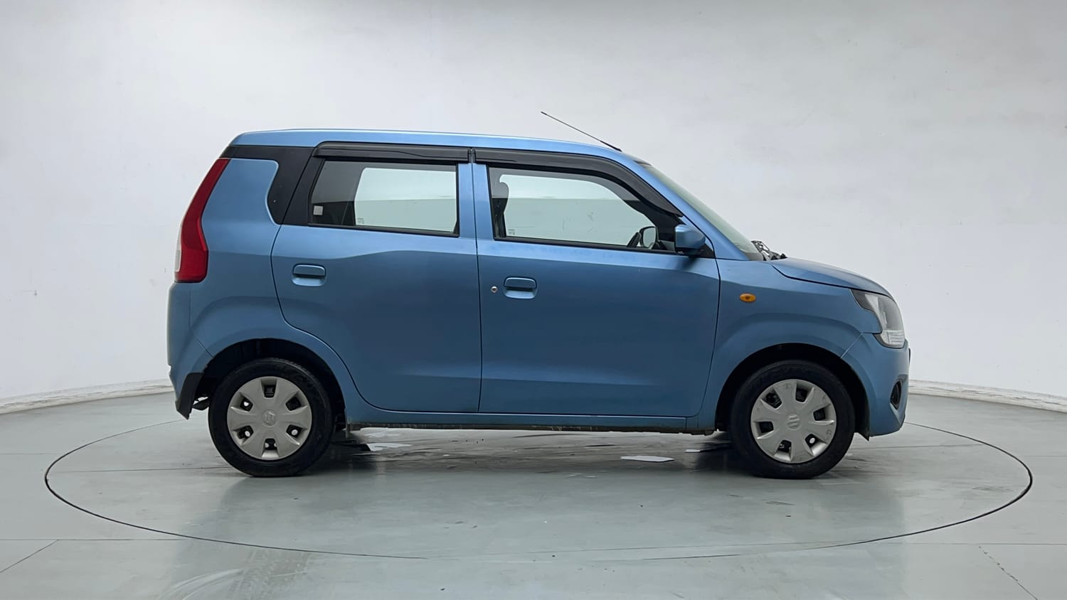 Used 2022 Maruti Suzuki Wagon R VXI 1.0 CNG Cng Manual exterior RIGHT SIDE VIEW