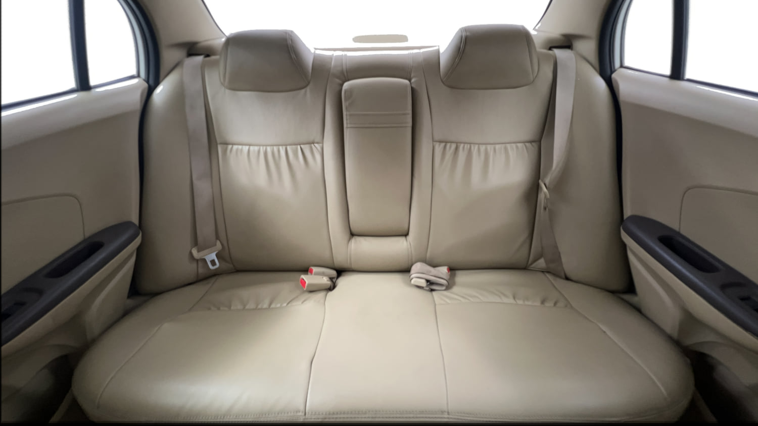 Used 2013 Honda Amaze 1.5 S i-DTEC Diesel Manual interior REAR SEAT CONDITION VIEW