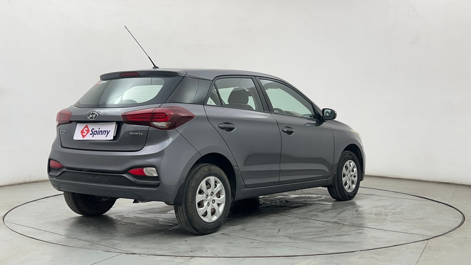 Used 2018 Hyundai Elite i20 Sportz 1.2 Petrol Manual exterior RIGHT REAR CORNER VIEW