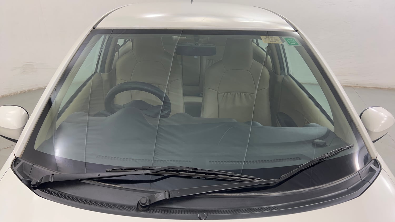 Used 2013 Honda Amaze 1.5 S i-DTEC Diesel Manual exterior FRONT WINDSHIELD VIEW