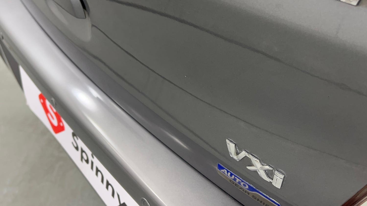 Used 2015 Maruti Suzuki Celerio VXi AMT Petrol Automatic dents MINOR SCRATCH