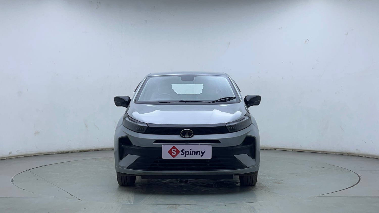 Used 2026 Tata Altroz Creative Petrol 5AMT Petrol Automatic exterior FRONT VIEW