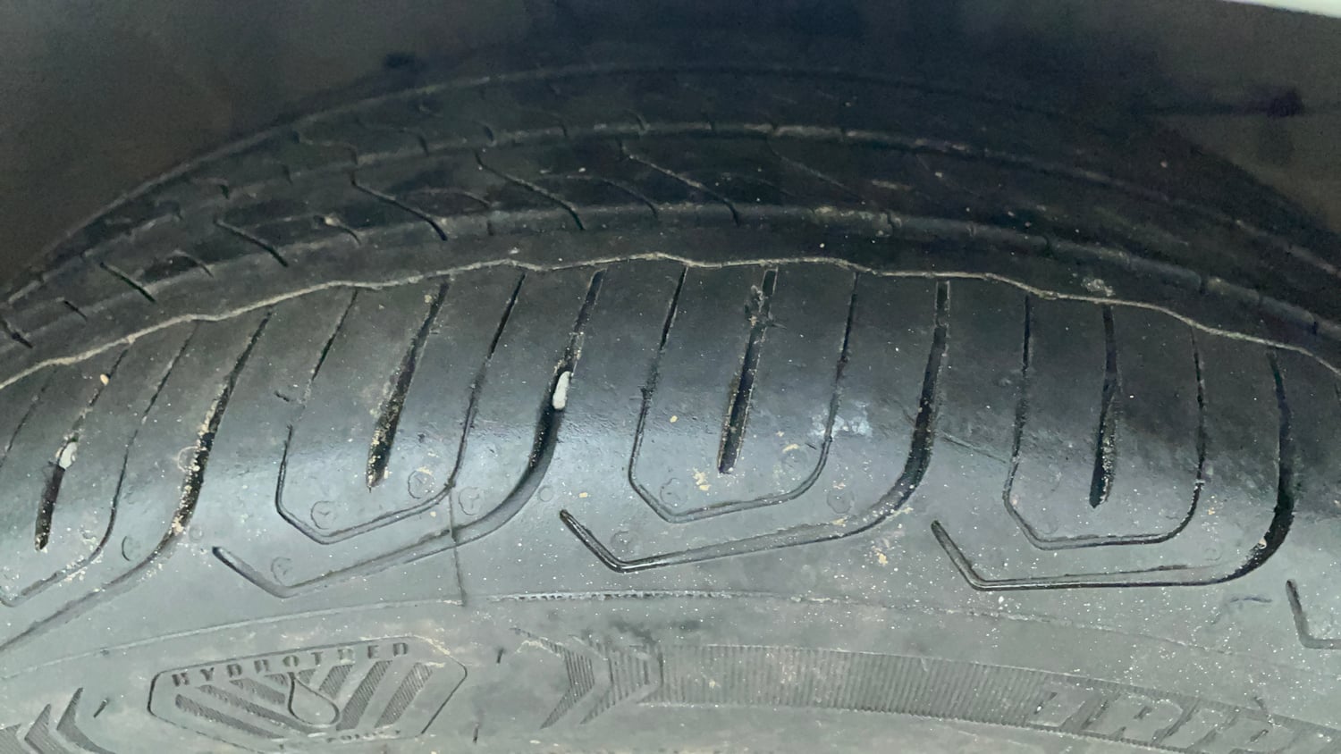 Used 2019 Honda City ZX Petrol Petrol Manual tyres RIGHT FRONT TYRE TREAD VIEW