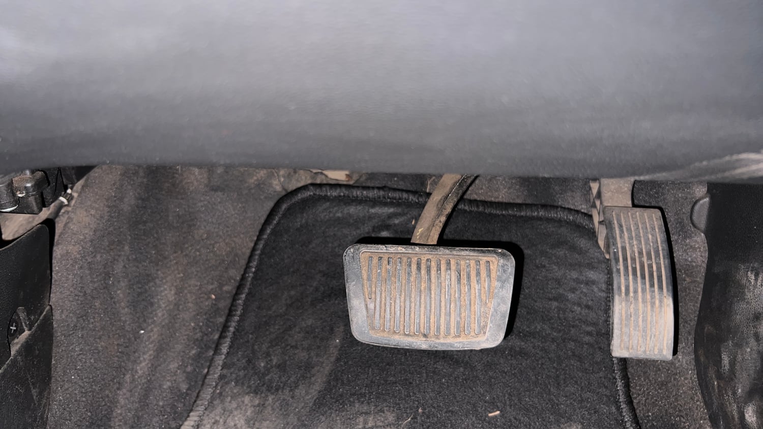 Used 2017 Hyundai Grand i10 Sportz (O) AT 1.2 Kappa VTVT Petrol Automatic interior PEDALS VIEW