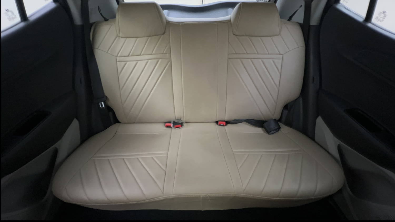 Used 2021 Hyundai Grand i10 Nios Sportz AMT 1.2 CRDi Diesel Automatic interior REAR SEAT CONDITION VIEW