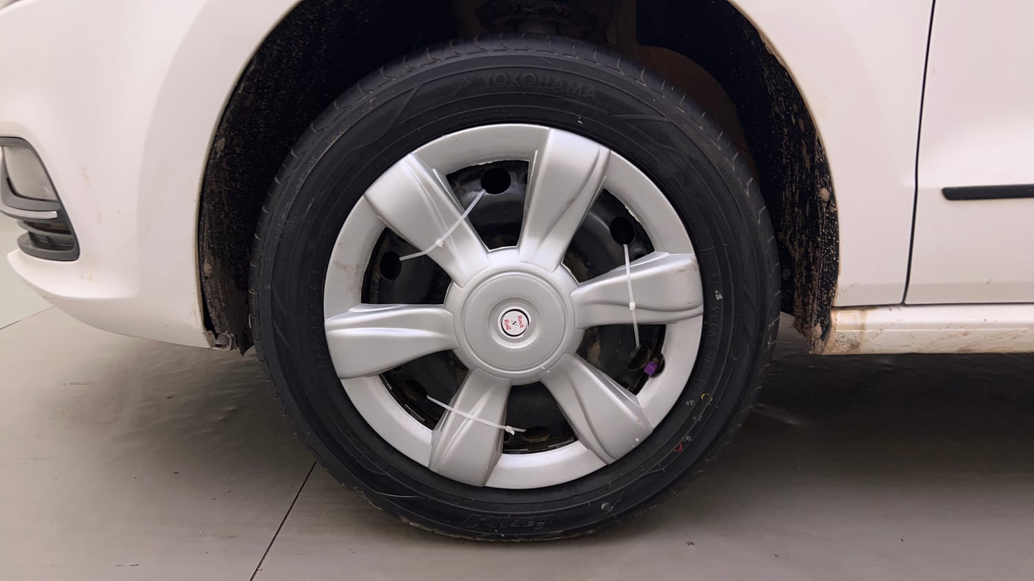 Used 2018 Volkswagen Polo Comfortline 1.0L (P) Petrol Manual tyres LEFT FRONT TYRE RIM VIEW