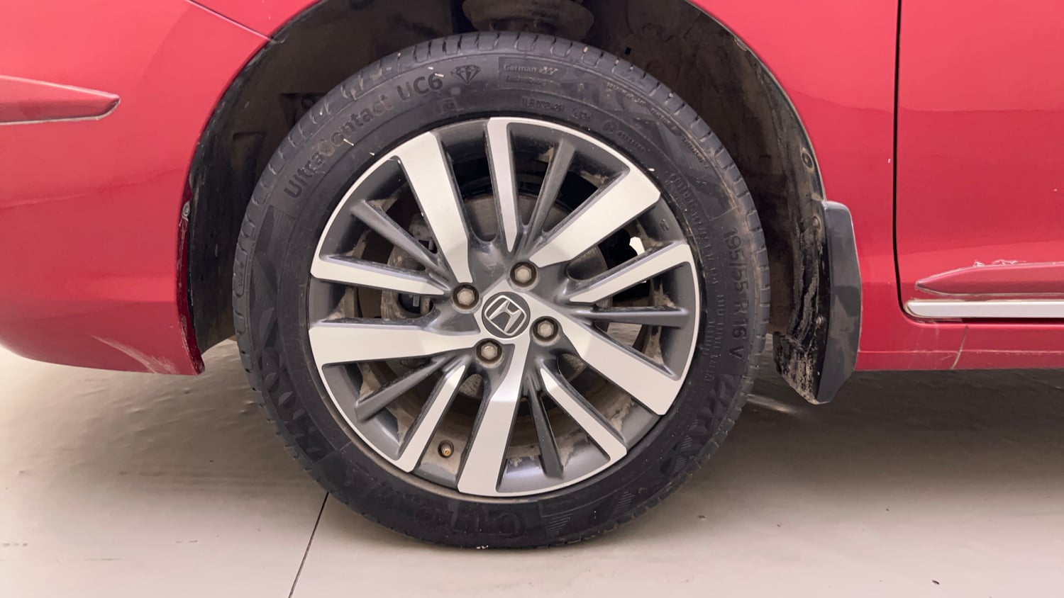 Used 2021 Honda City VX CVT Petrol Petrol Automatic tyres LEFT FRONT TYRE RIM VIEW