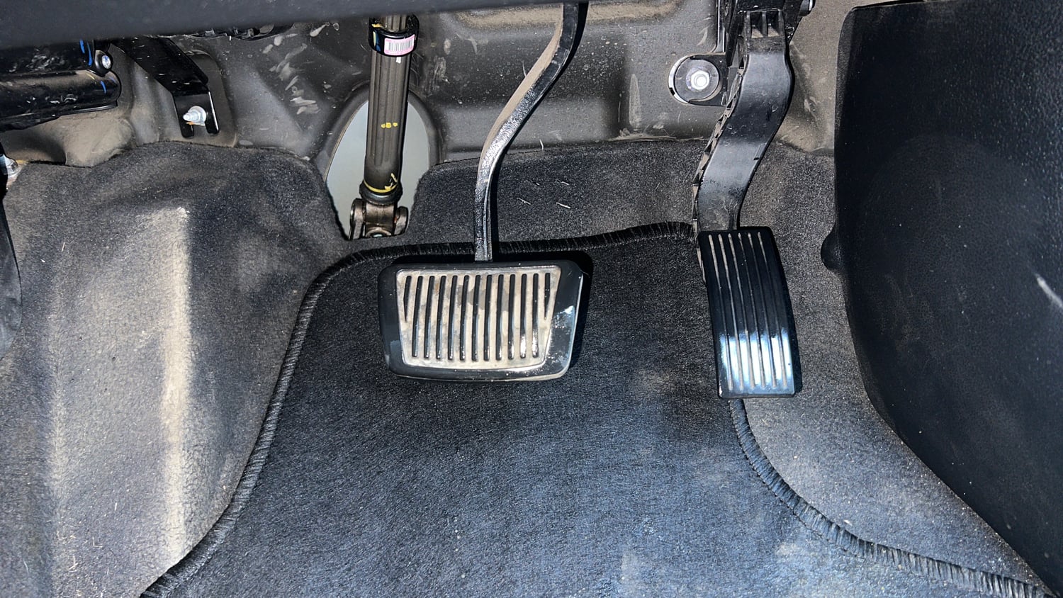 Used 2019 Hyundai Venue SX Plus 1.0 Turbo DCT Petrol Automatic interior PEDALS VIEW