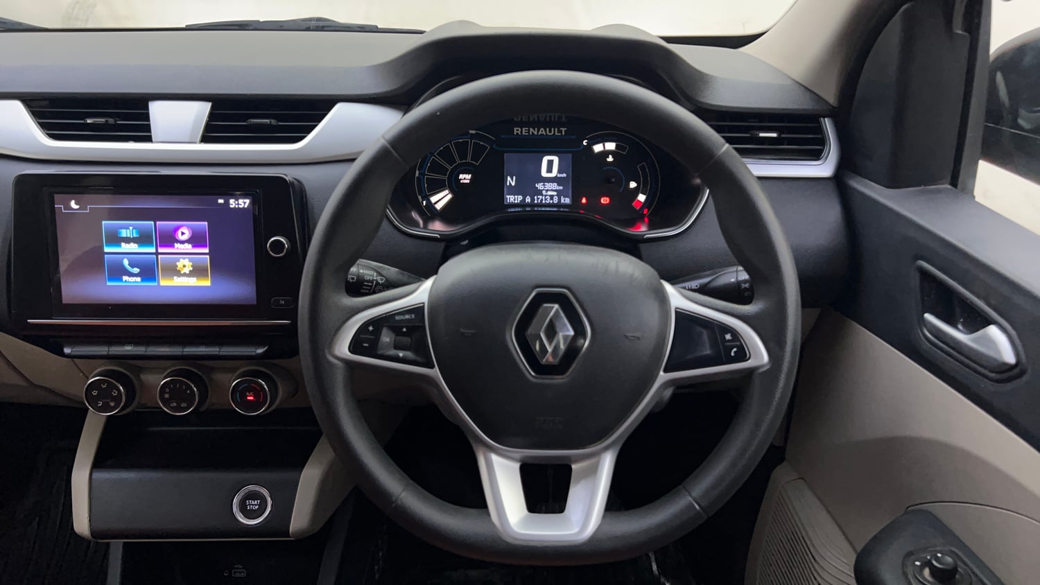 Used 2022 Renault Triber RXZ EASY-R AMT Petrol Automatic interior STEERING VIEW