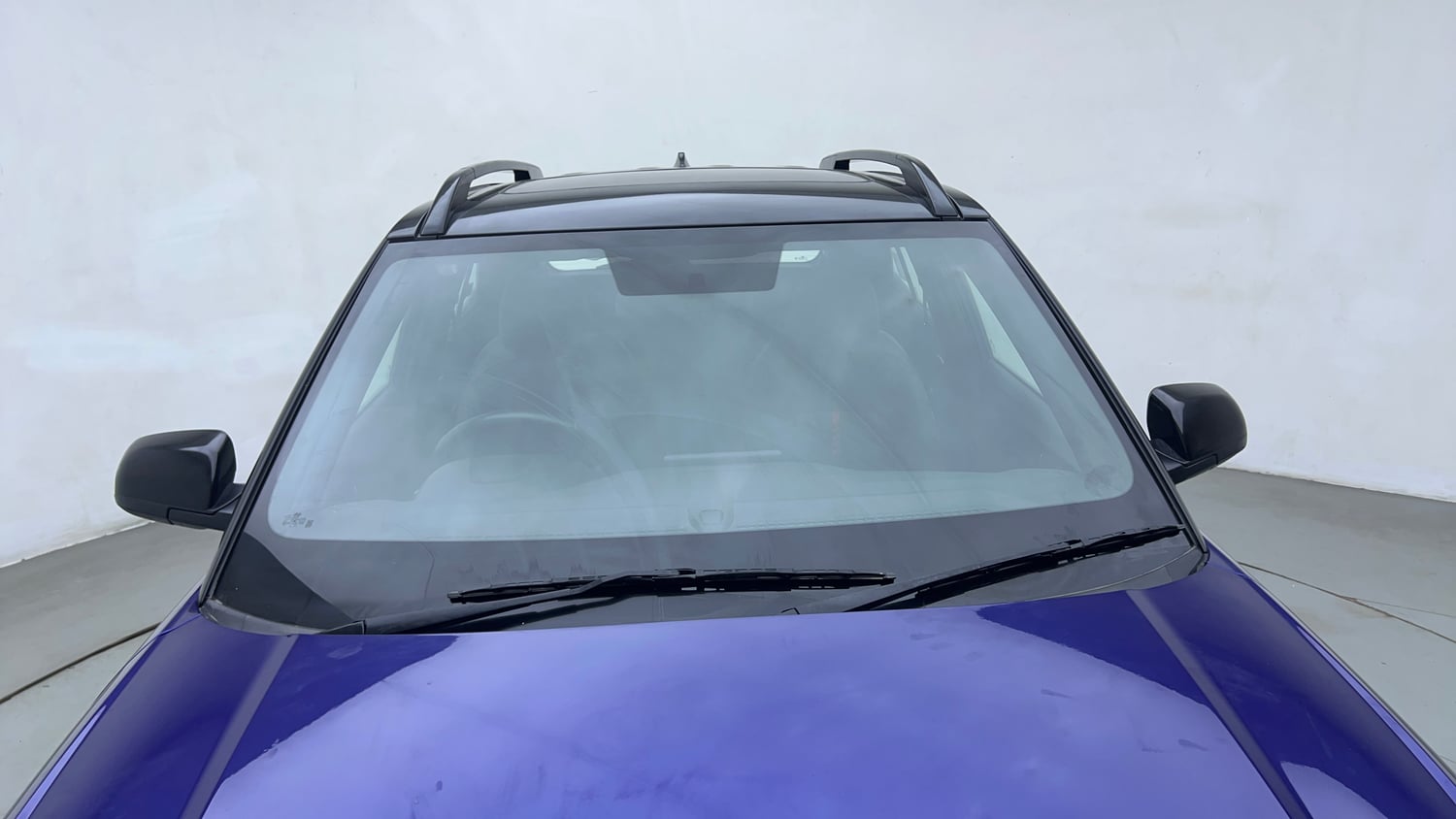 Used 2022 Hyundai Venue N-Line N6 DCT Dual Tone Petrol Automatic exterior FRONT WINDSHIELD VIEW