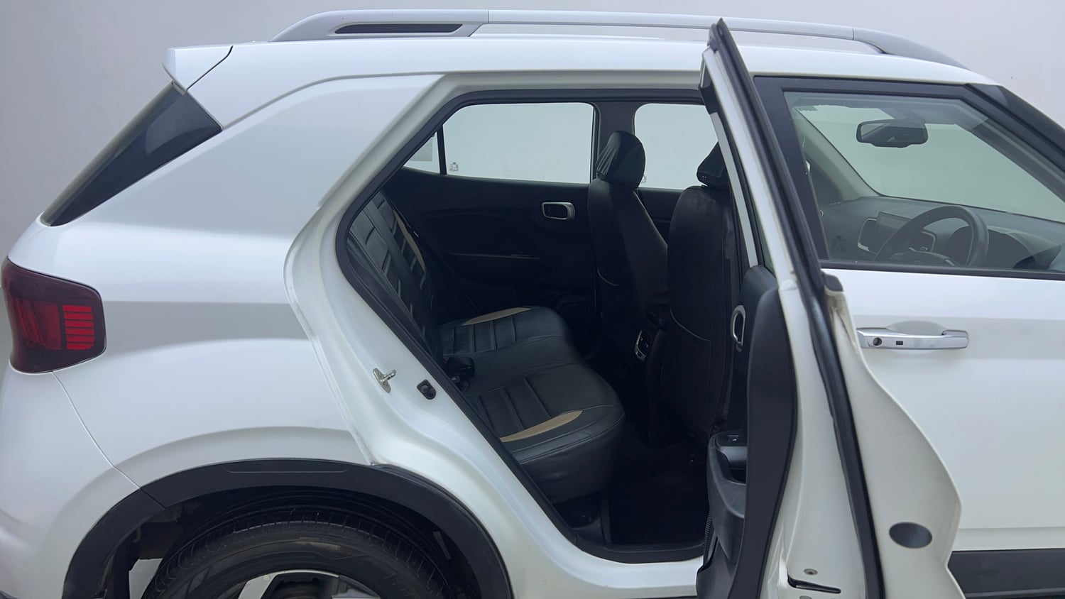 Used 2019 Hyundai Venue SX Plus 1.0 Turbo DCT Petrol Automatic interior RIGHT SIDE REAR DOOR CABIN VIEW