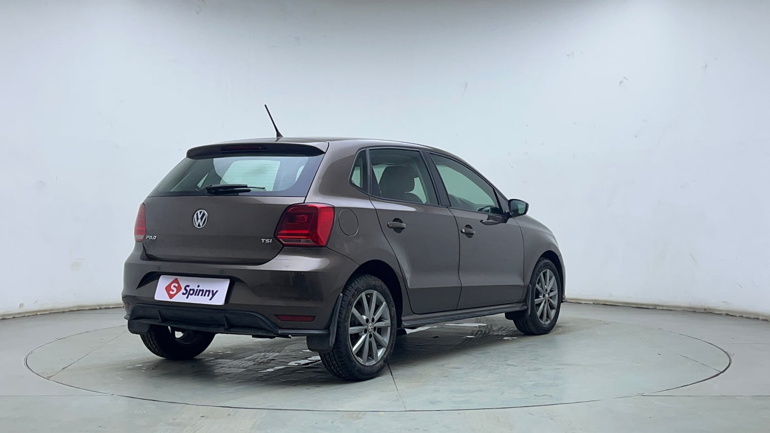 Used 2021 Volkswagen Polo Highline Plus 1.0L TSI Petrol Manual exterior RIGHT REAR CORNER VIEW