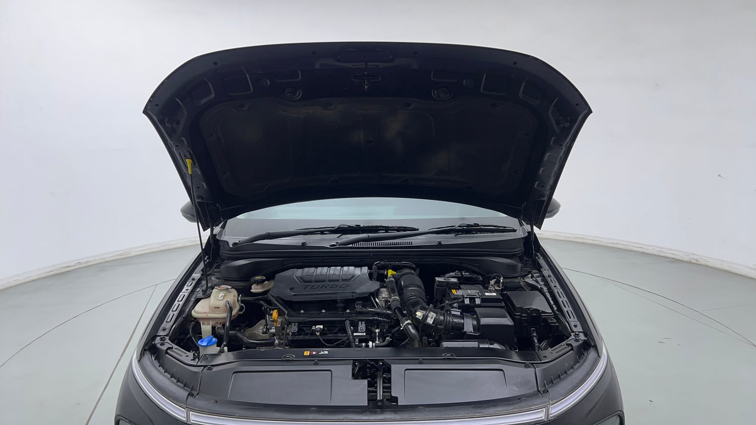 Used 2023 Hyundai Verna SX (O) 1.5 Turbo Petrol DCT Petrol Automatic engine ENGINE & BONNET OPEN FRONT VIEW