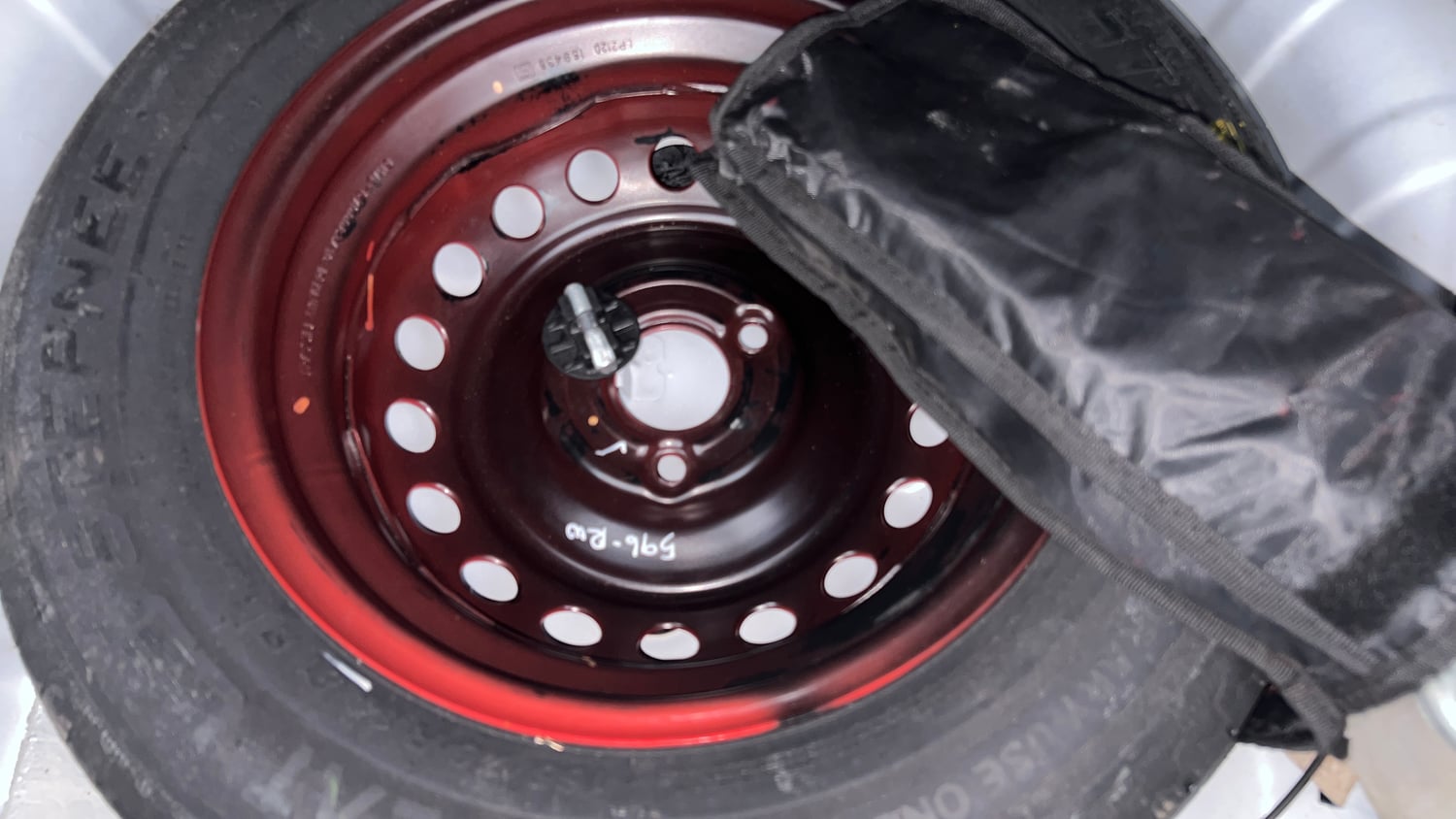 Used 2022 Renault Kwid RXT 1.0 AMT Petrol Automatic tyres SPARE TYRE VIEW