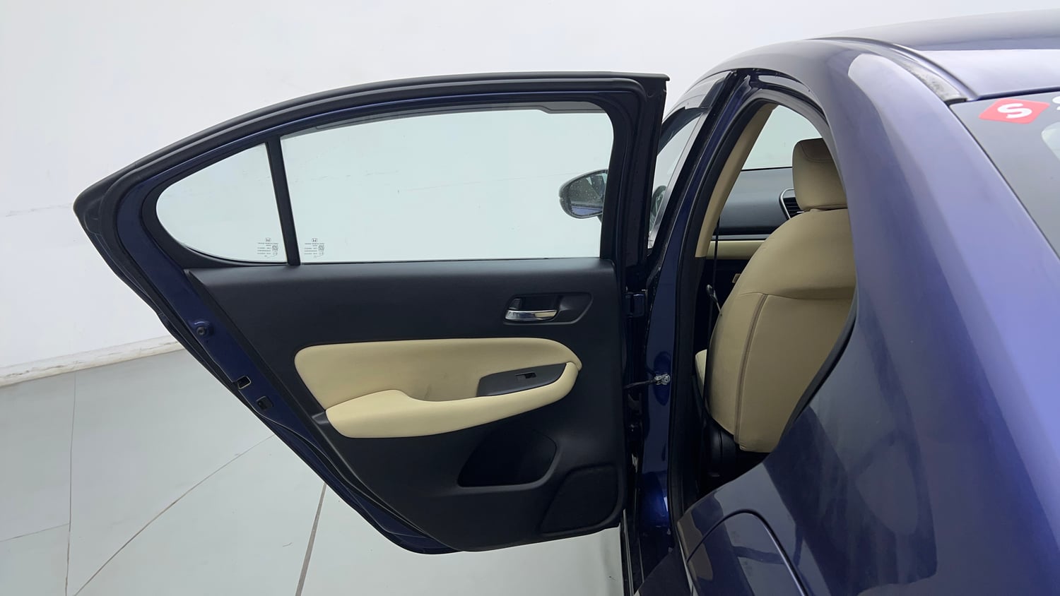 Used 2023 Honda City V Petrol MT Petrol Manual interior LEFT REAR DOOR OPEN VIEW