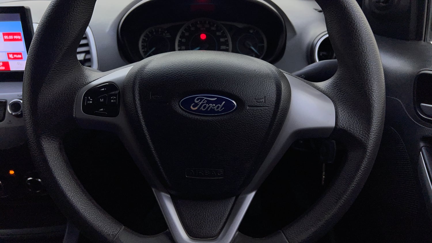 Used 2018 Ford Freestyle Trend 1.2 Ti-VCT Petrol Manual top_features Airbags
