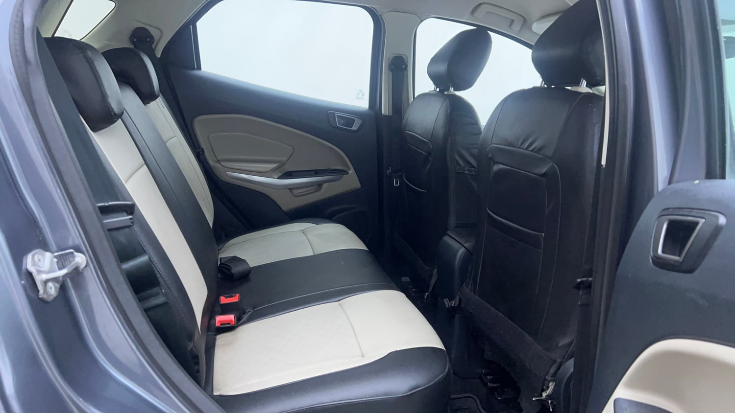Used 2020 Ford EcoSport Titanium 1.5L TDCi Diesel Manual interior RIGHT SIDE REAR DOOR CABIN VIEW