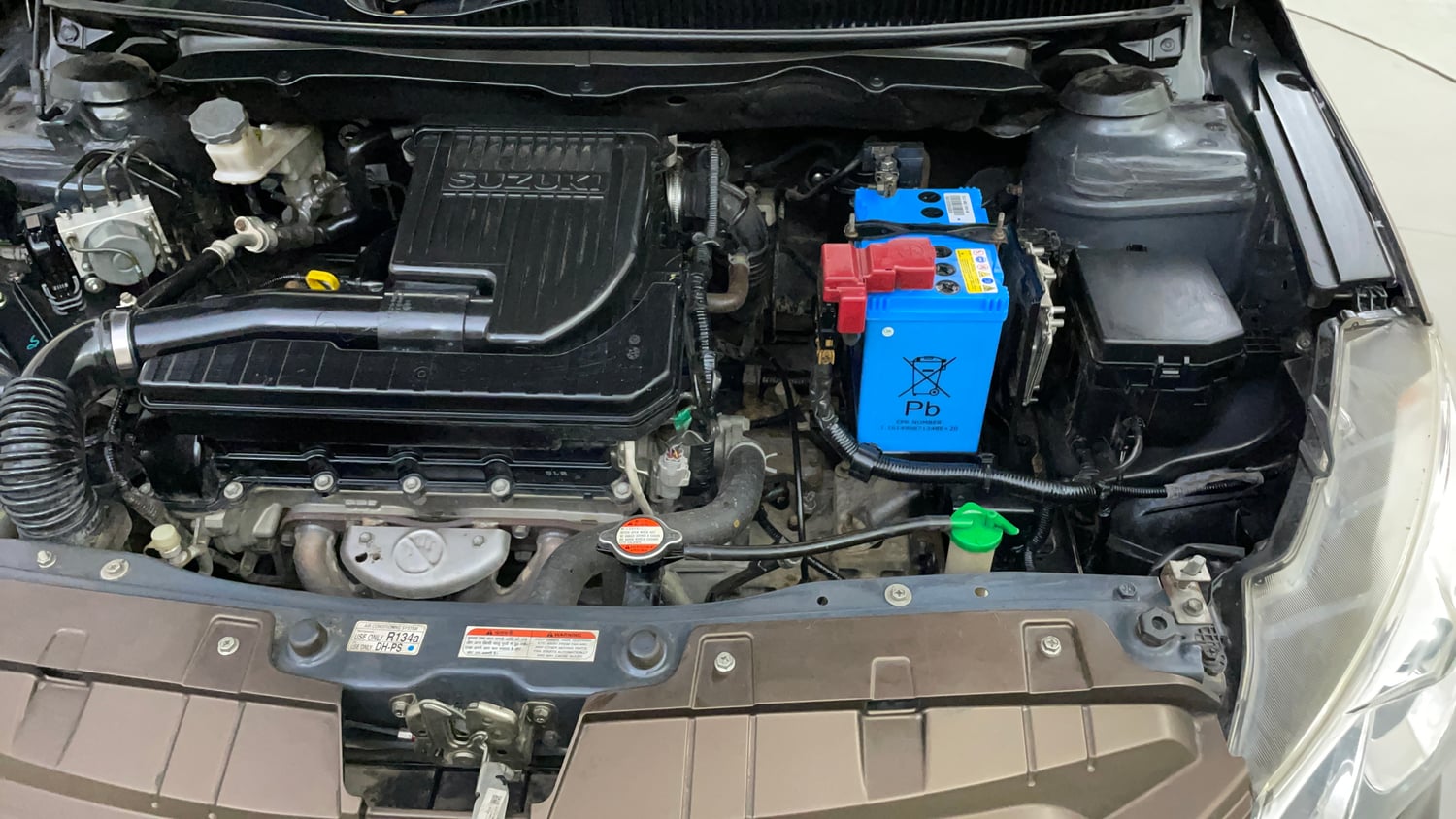 Used 2018 Maruti Suzuki Ciaz Zeta 1.4 AT Petrol Automatic engine ENGINE LEFT SIDE VIEW