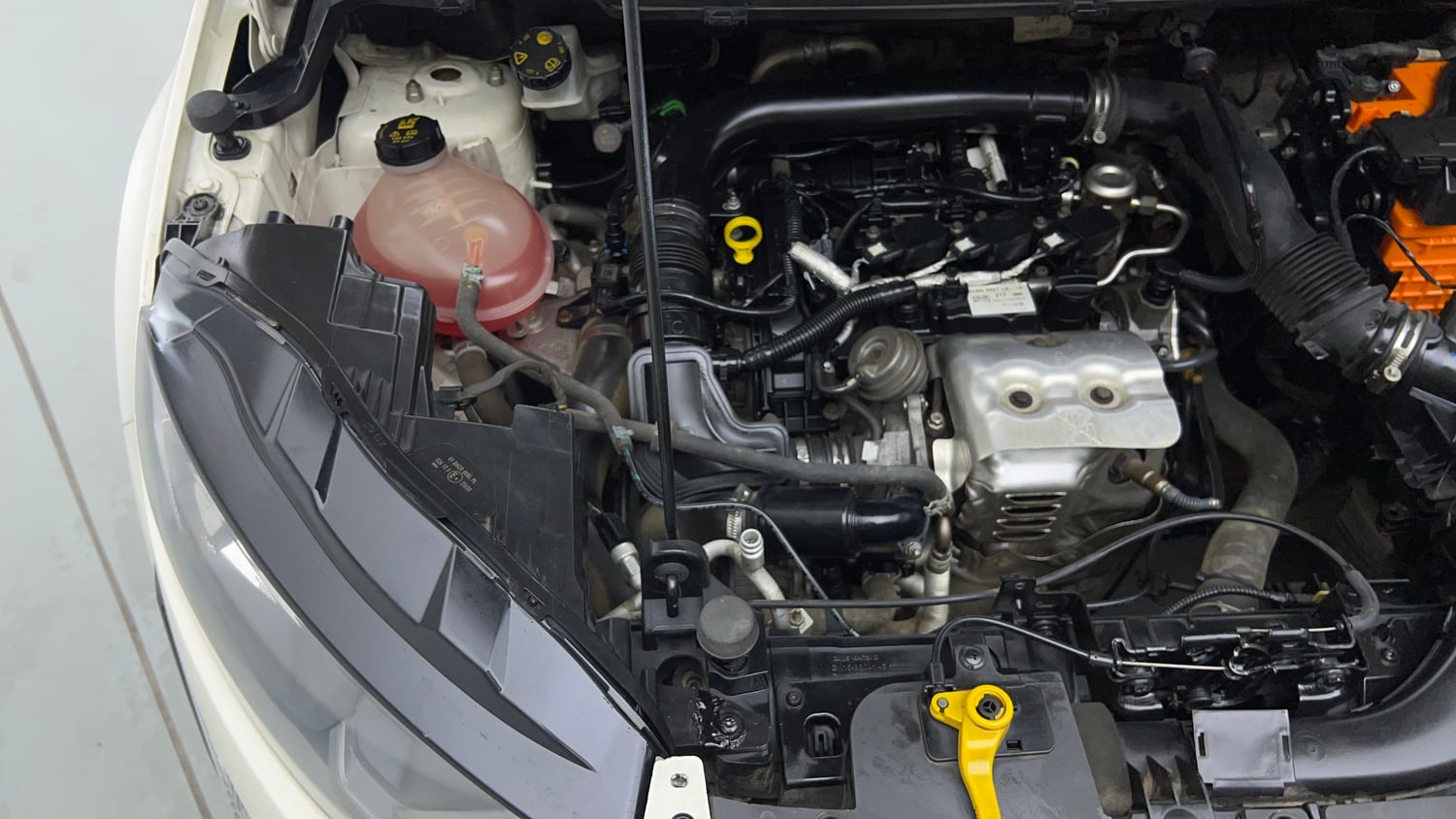 Used 2019 Ford EcoSport S Petrol Petrol Manual engine ENGINE RIGHT SIDE VIEW