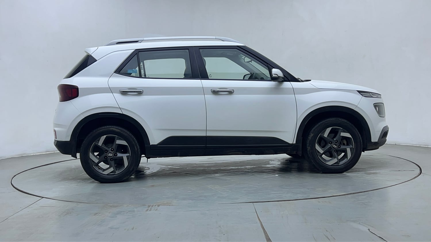 Used 2019 Hyundai Venue SX Plus 1.0 Turbo DCT Petrol Automatic exterior RIGHT SIDE VIEW