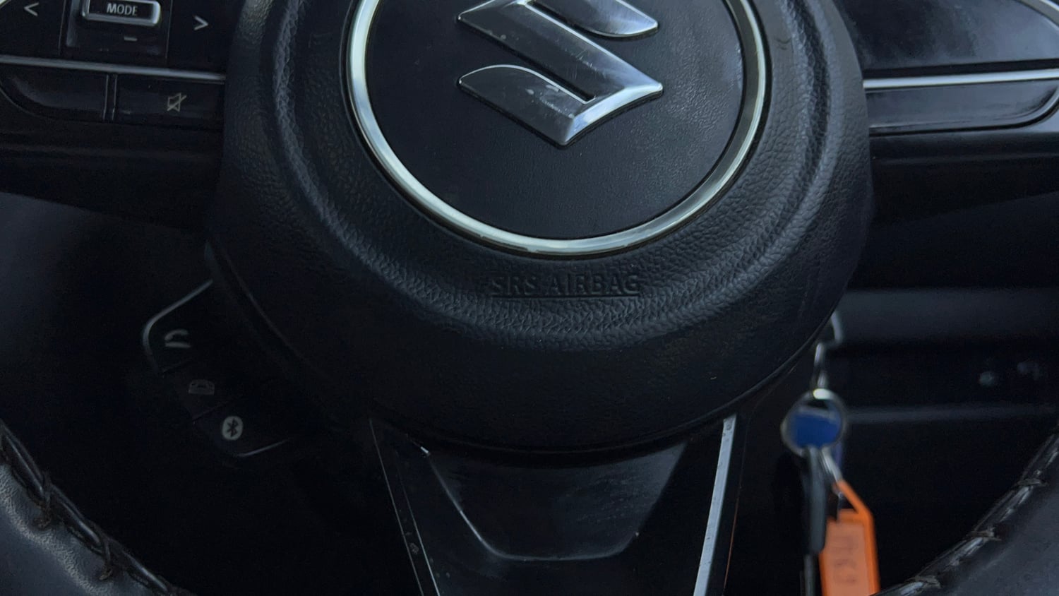 Used 2018 Maruti Suzuki Swift VXi AMT Petrol Automatic top_features Airbags