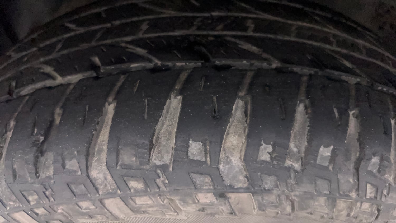 Used 2018 Jeep Compass Sport 2.0 Diesel Diesel Manual tyres LEFT FRONT TYRE TREAD VIEW