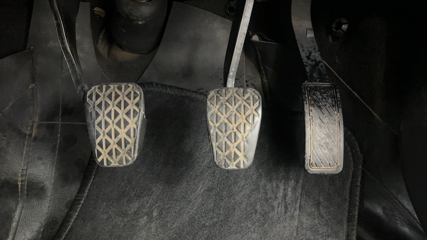 Used 2017 Ford Figo Titanium 1.2 Ti-VCT Petrol Manual interior PEDALS VIEW