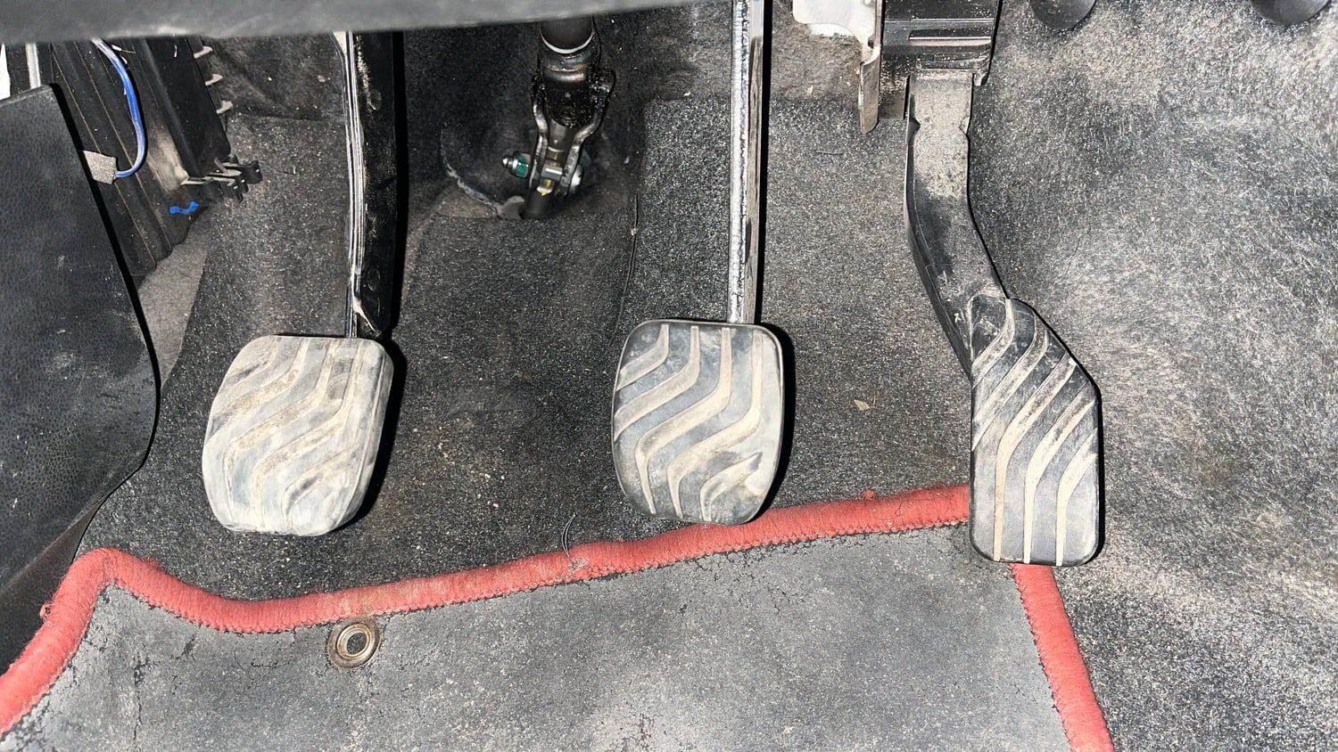 Used 2021 Renault Kwid RXT 1.0 Opt Petrol Manual interior PEDALS VIEW