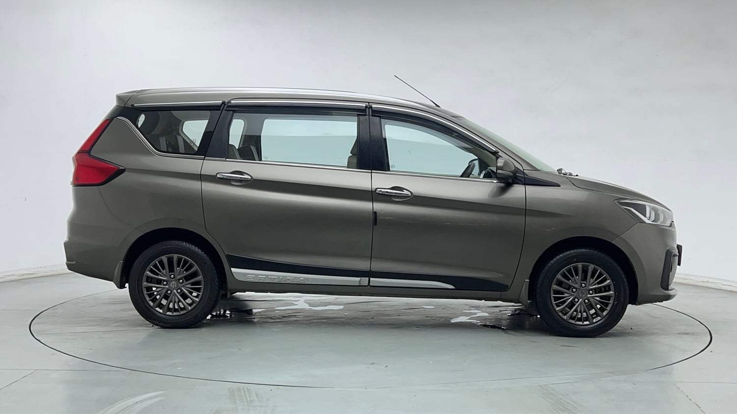 Used 2021 Maruti Suzuki New Ertiga ZXi Plus Petrol Manual exterior RIGHT SIDE VIEW