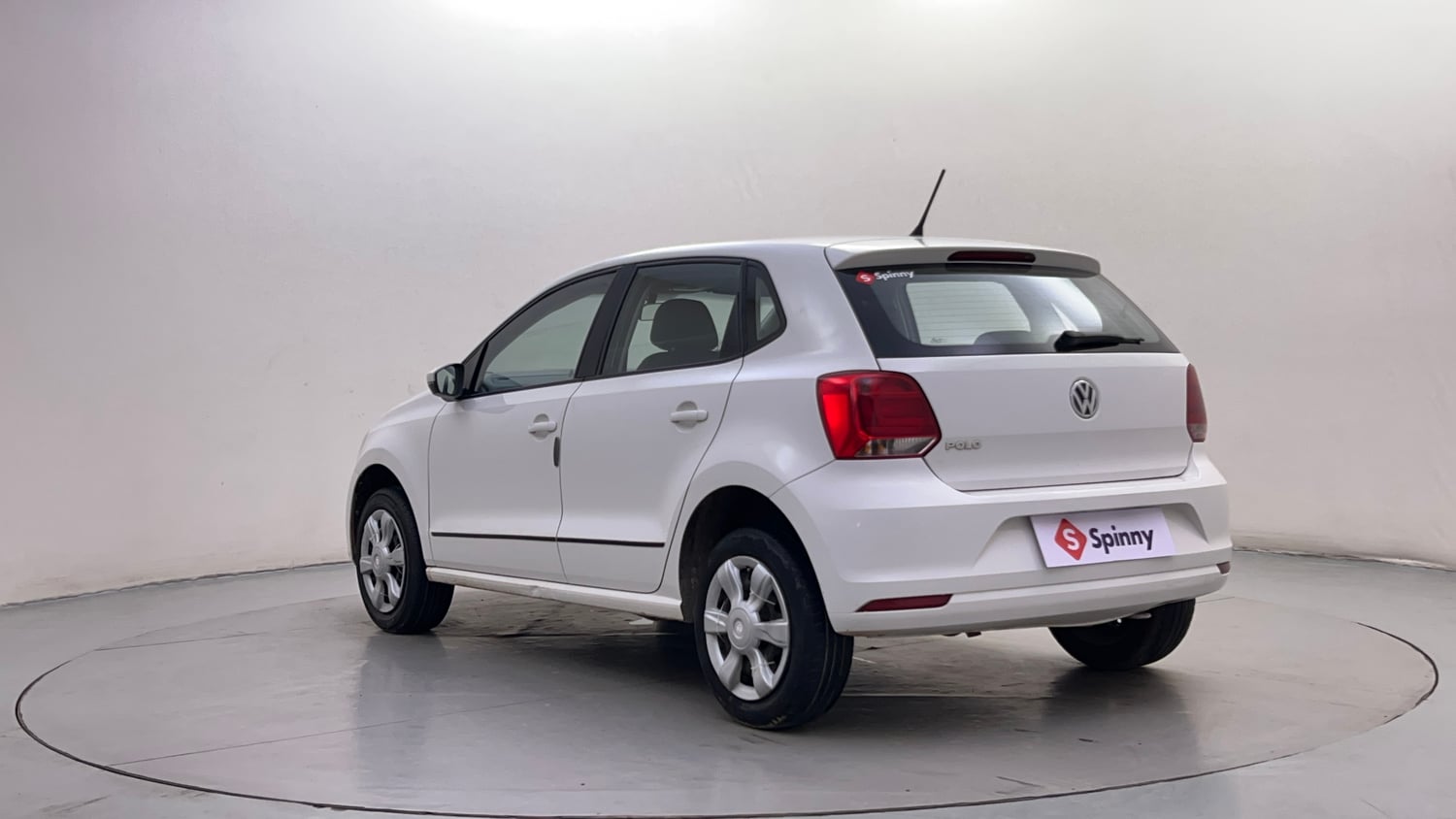 Used 2018 Volkswagen Polo Comfortline 1.0L (P) Petrol Manual exterior LEFT REAR CORNER VIEW
