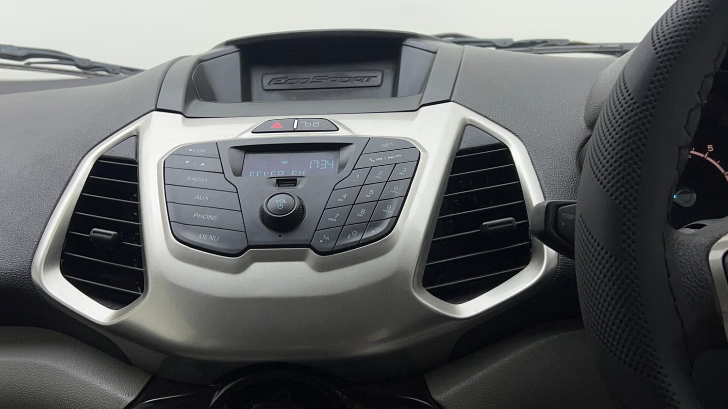 Used 2015 Ford EcoSport Trend 1.5 Ti-VCT Petrol Manual top_features Integrated (in-dash) music system
