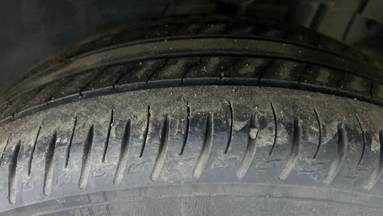 Used 2018 Tata Nexon XZA Plus Diesel Diesel Automatic tyres LEFT REAR TYRE TREAD VIEW
