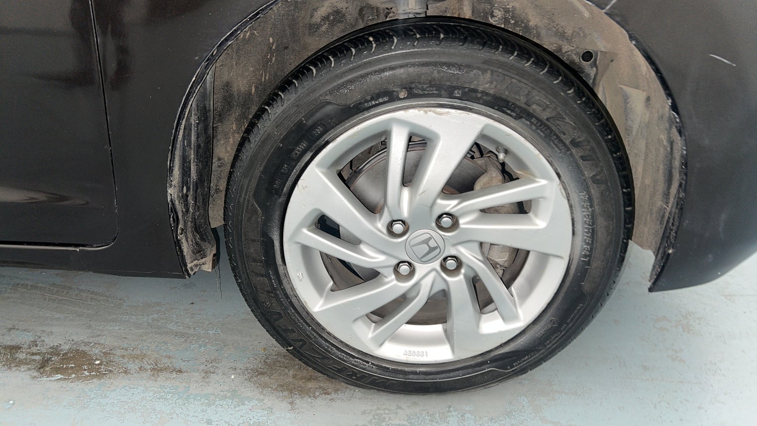 Used 2016 Honda Jazz VX Petrol Petrol Manual tyres RIGHT FRONT TYRE RIM VIEW