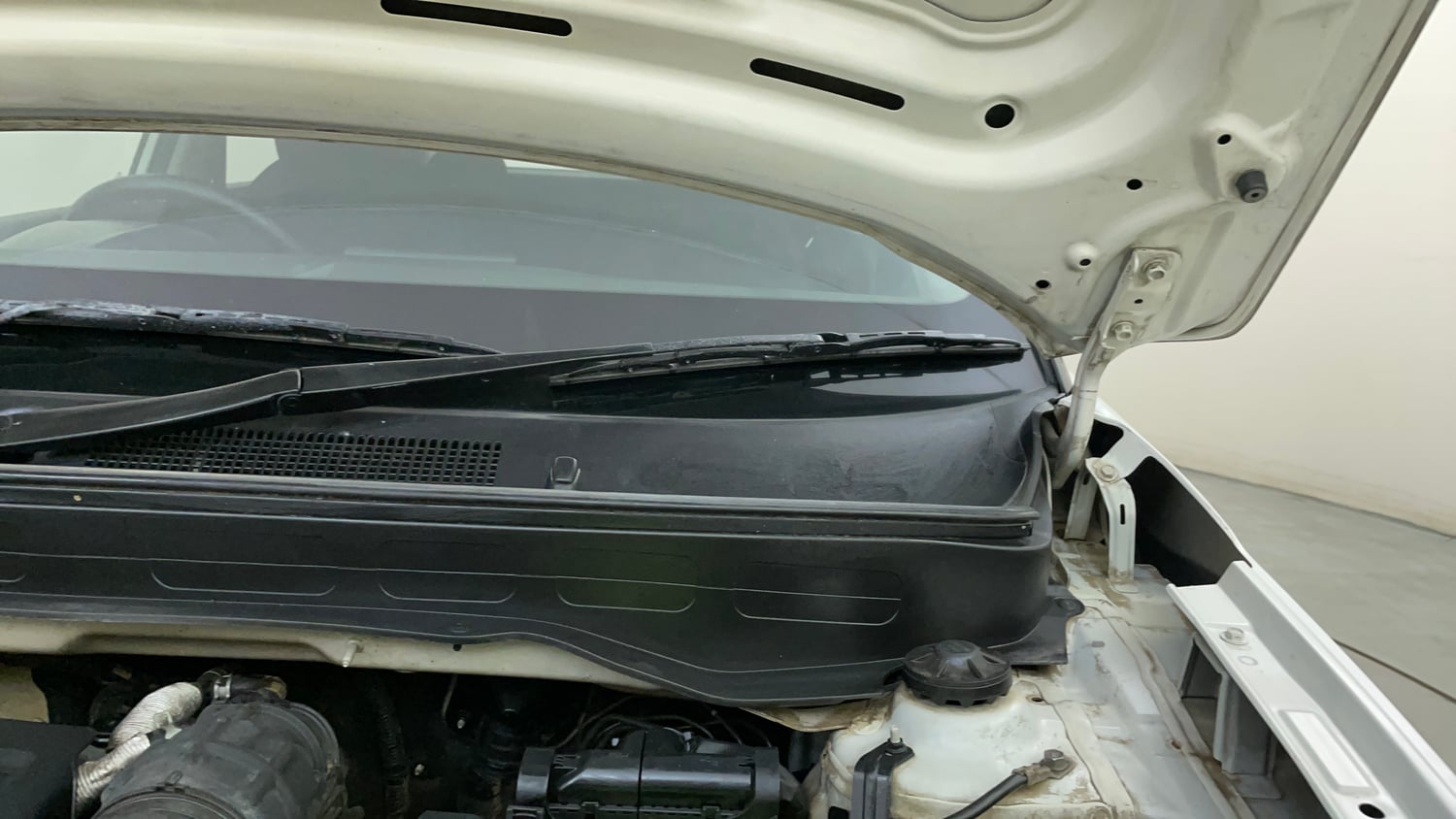 Used 2019 Hyundai Venue SX Plus 1.0 Turbo DCT Petrol Automatic engine ENGINE LEFT SIDE HINGE & APRON VIEW