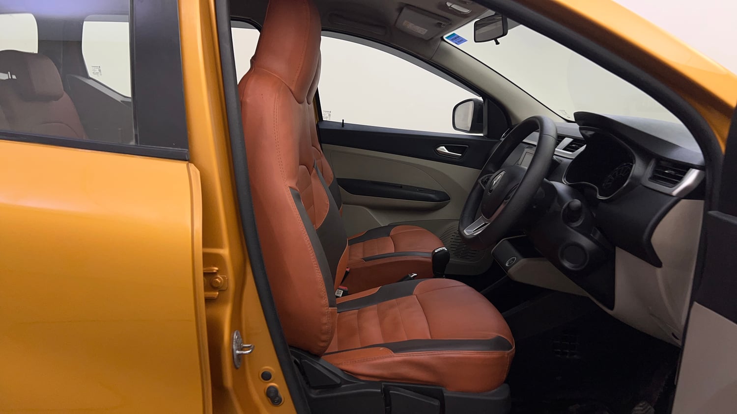 Used 2022 Renault Triber RXZ EASY-R AMT Petrol Automatic interior RIGHT SIDE FRONT DOOR CABIN VIEW