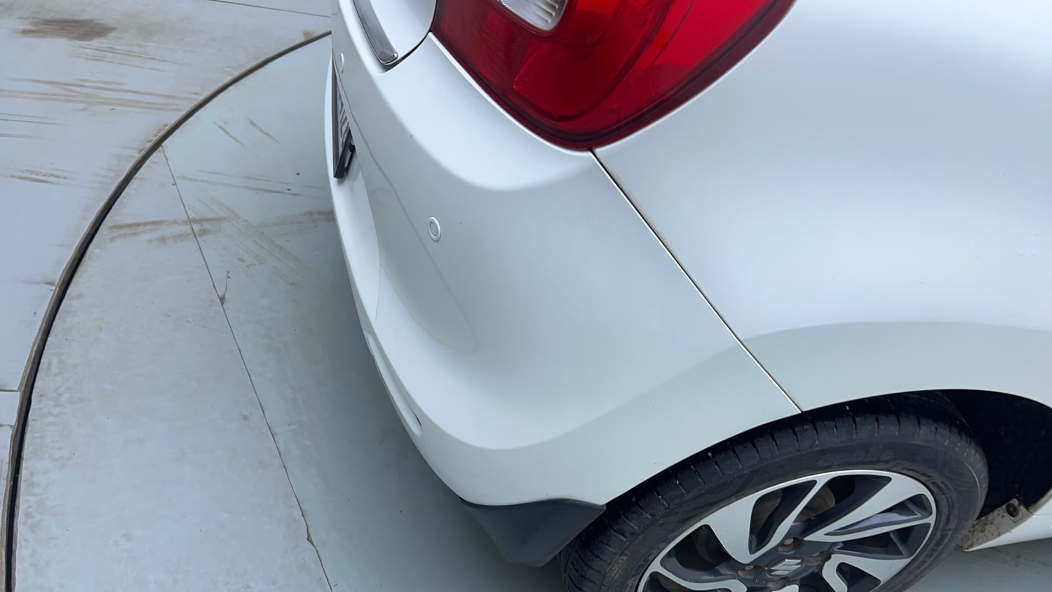 Used 2019 Maruti Suzuki Baleno Zeta Petrol Manual dents MINOR DENT