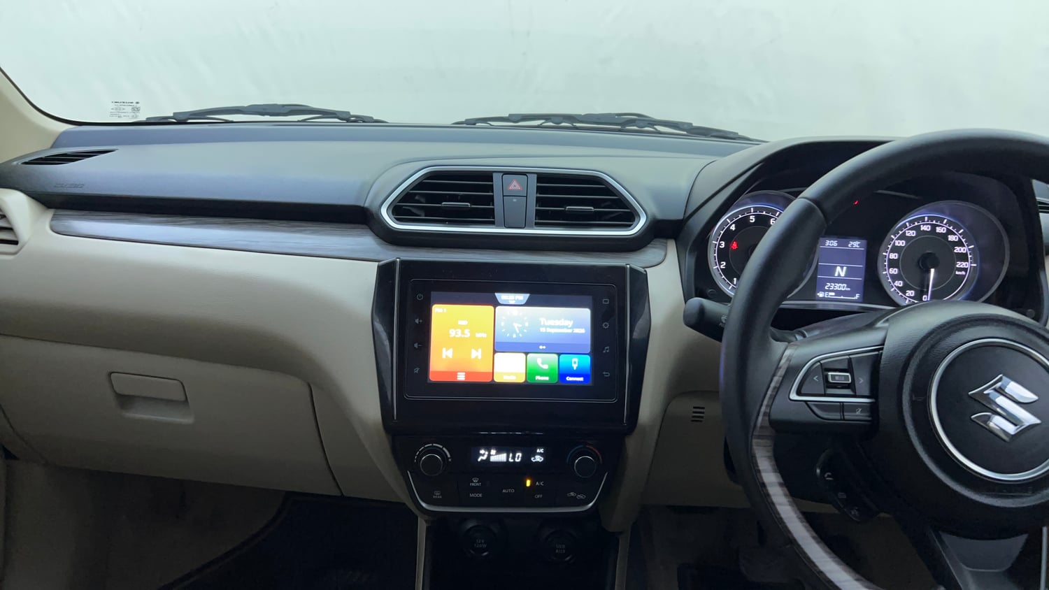 Used 2022 Maruti Suzuki Dzire ZXi AGS Petrol Automatic interior MUSIC SYSTEM & AC CONTROL VIEW