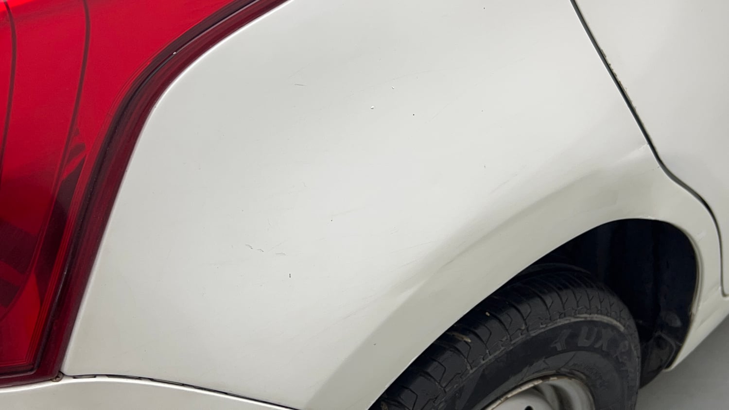 Used 2023 Maruti Suzuki Swift LXi Petrol Manual dents MINOR DENT