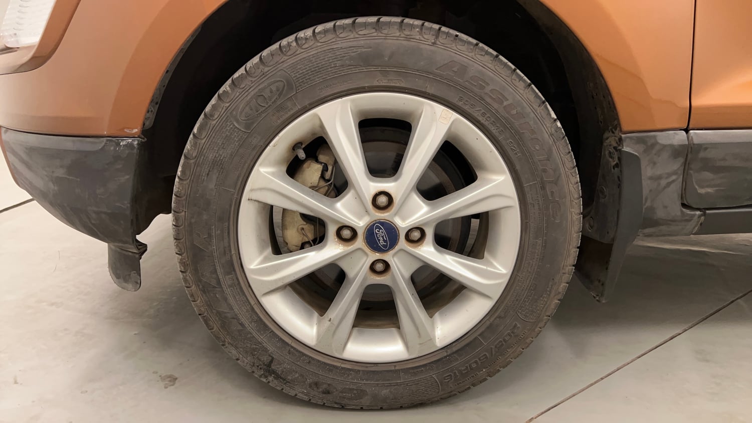 Used 2018 Ford EcoSport Titanium 1.5L Ti-VCT Petrol Manual tyres LEFT FRONT TYRE RIM VIEW