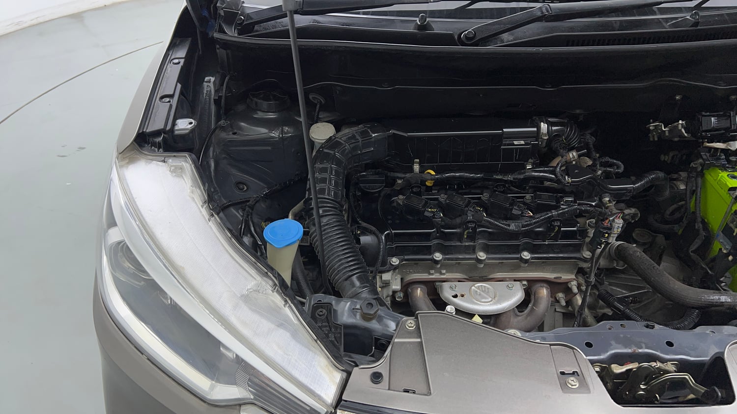 Used 2021 Maruti Suzuki New Ertiga ZXi Plus Petrol Manual engine ENGINE RIGHT SIDE VIEW