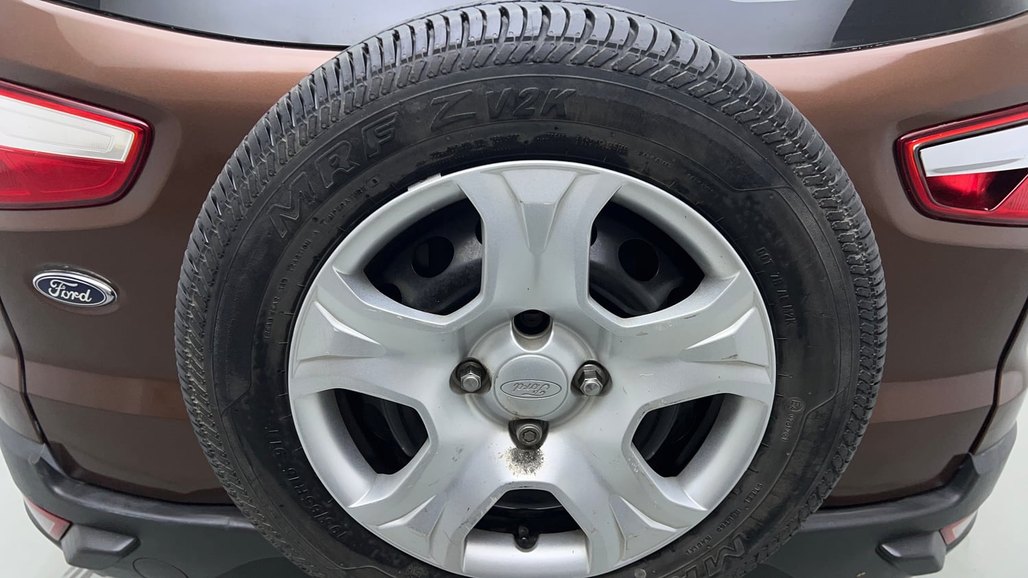 Used 2016 Ford EcoSport Ambiente 1.5L Ti-VCT Petrol Manual tyres SPARE TYRE VIEW