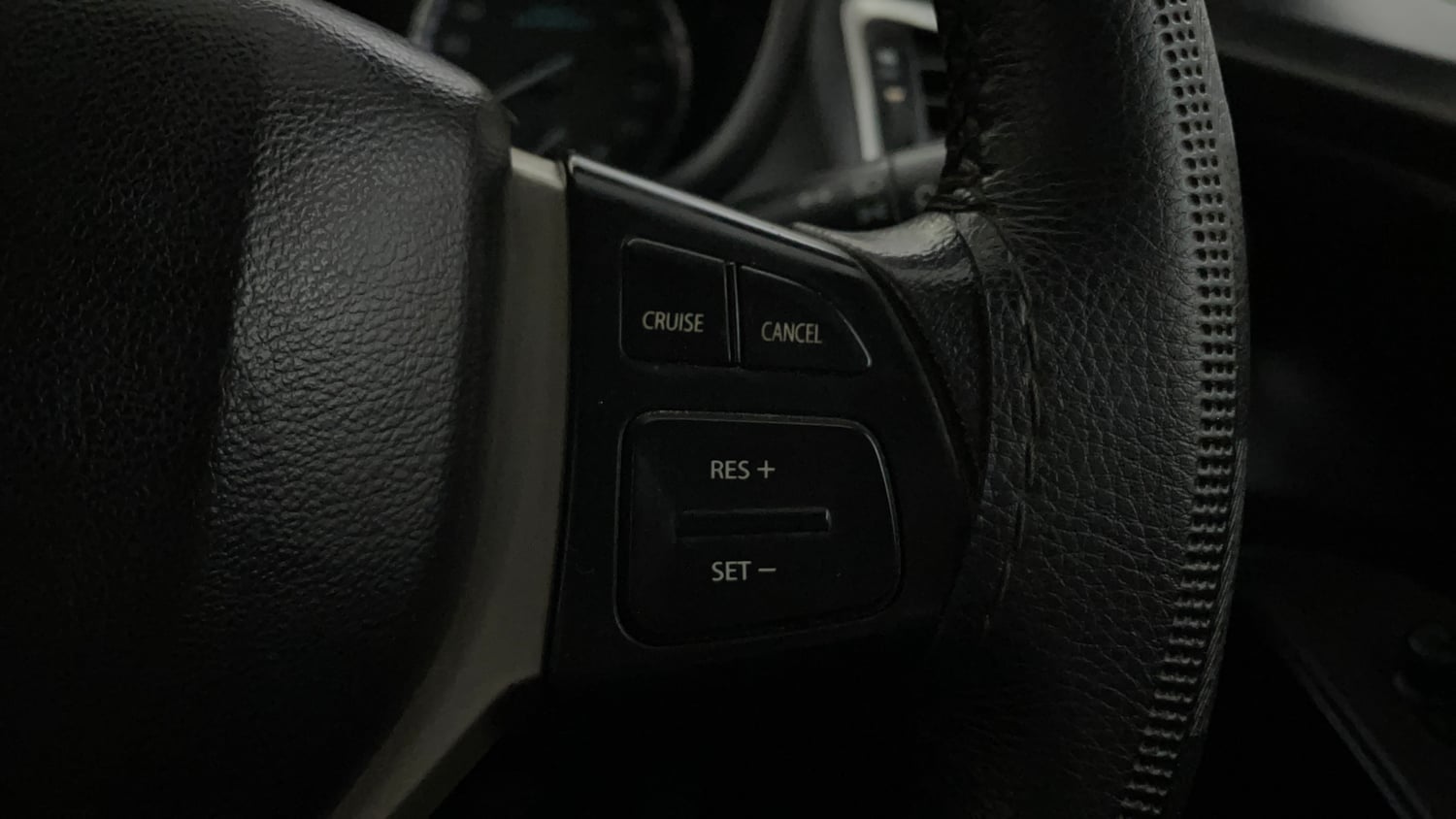 Used 2018 Maruti Suzuki S-Cross Zeta 1.3 Diesel Manual top_features Cruise control