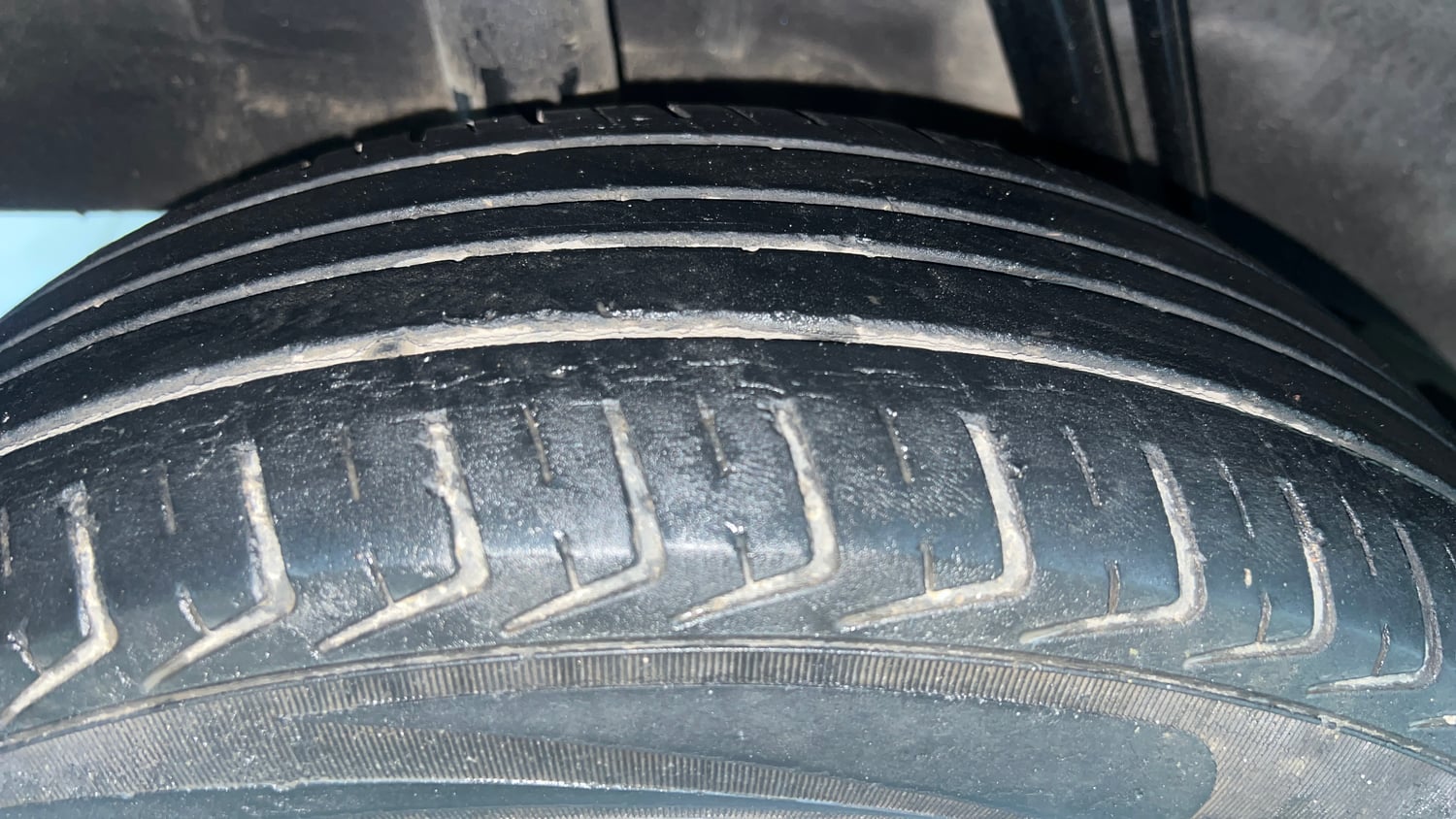 Used 2018 Renault Kwid RXT Opt Petrol Manual tyres RIGHT REAR TYRE TREAD VIEW