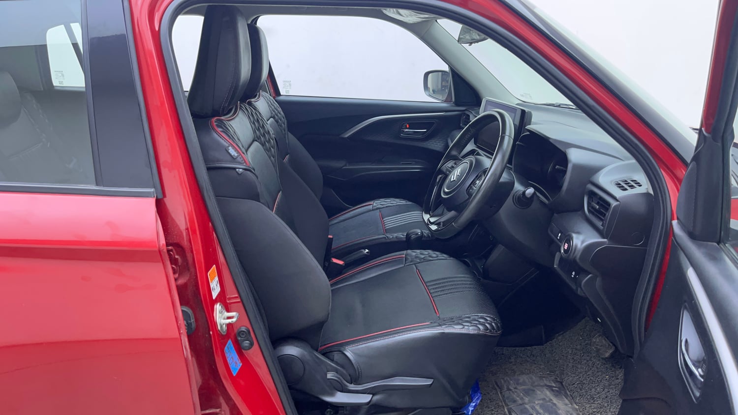 Used 2024 Maruti Suzuki Swift ZXi Plus Dual Tone AMT Petrol Automatic interior RIGHT SIDE FRONT DOOR CABIN VIEW