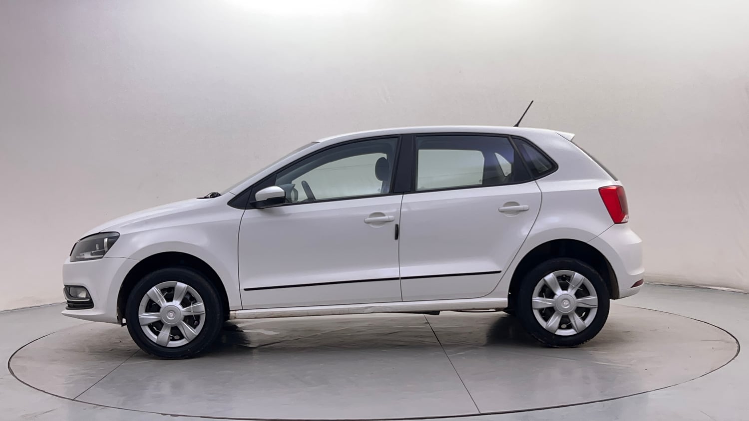Used 2018 Volkswagen Polo Comfortline 1.0L (P) Petrol Manual exterior LEFT SIDE VIEW