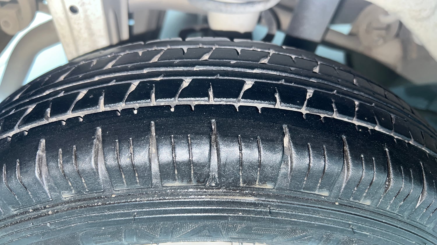 Used 2018 Maruti Suzuki Alto 800 LXi Petrol Manual tyres RIGHT REAR TYRE TREAD VIEW